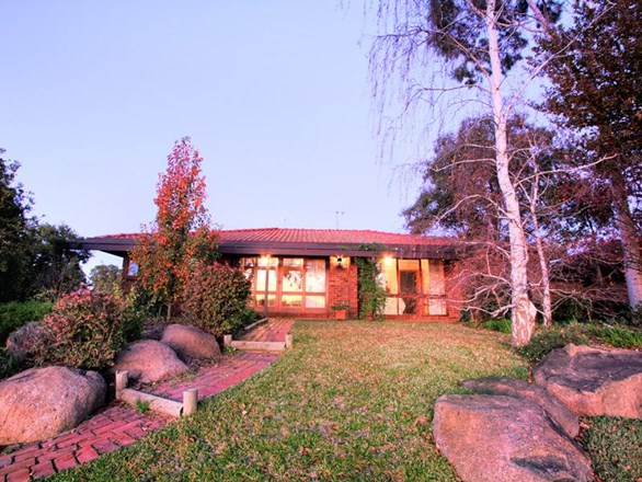 41 Eastlake Drive, Lake Albert NSW 2650