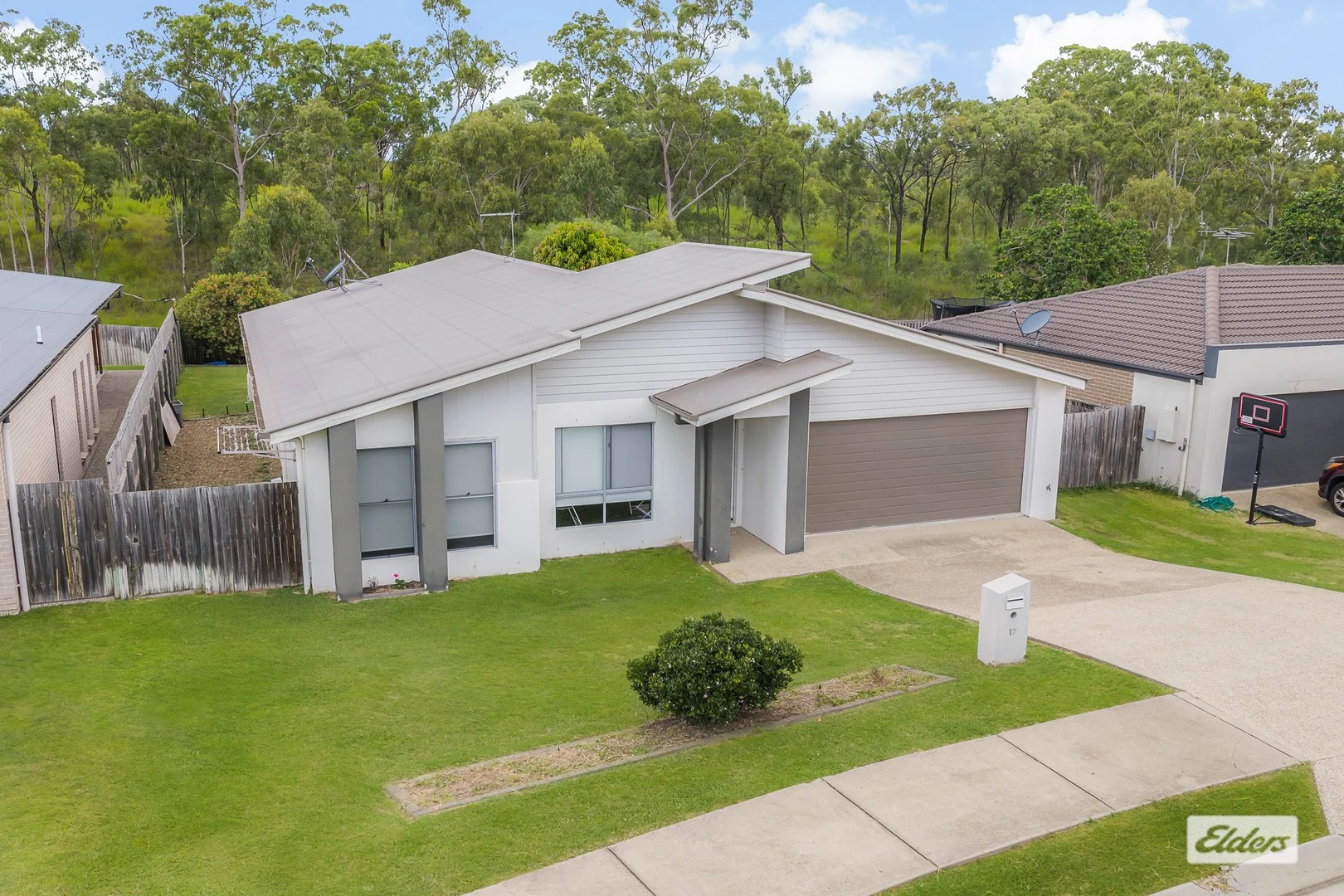 17 Shearwater Drive, Glen Eden QLD 4680