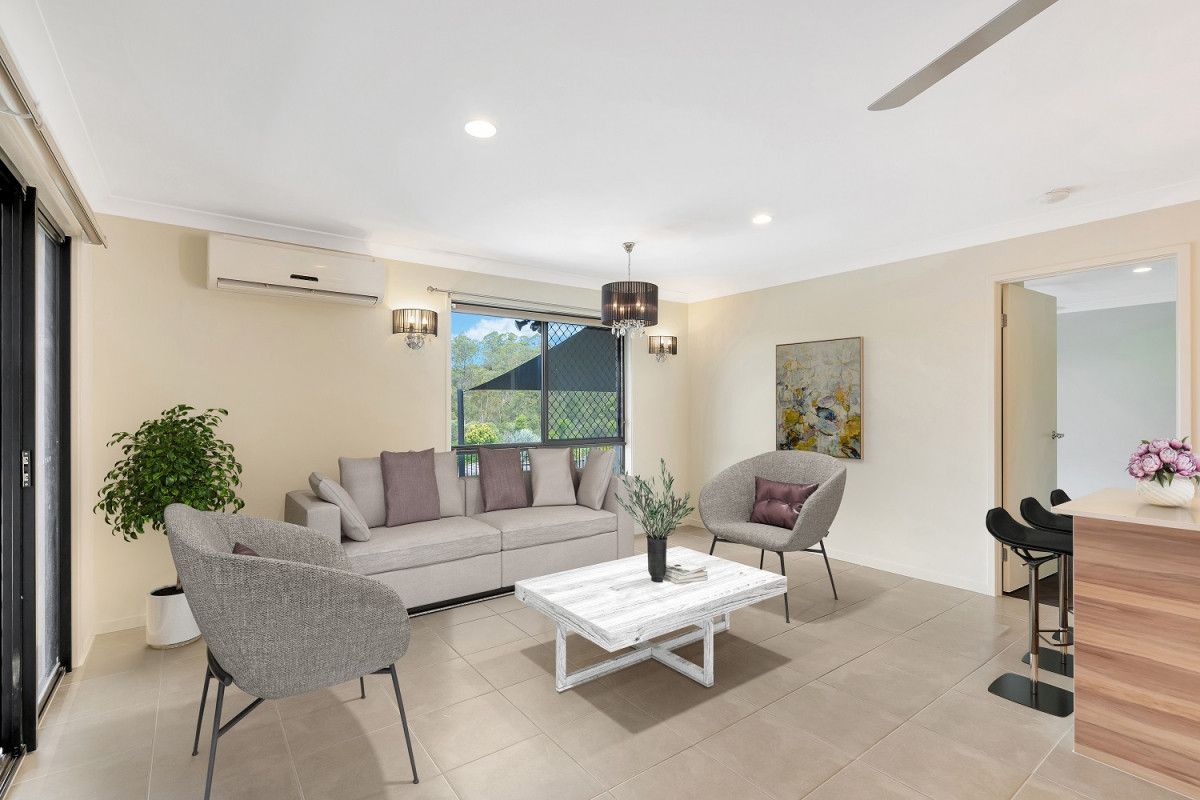 26 Hadrian Crescent, Pacific Pines QLD 4211
