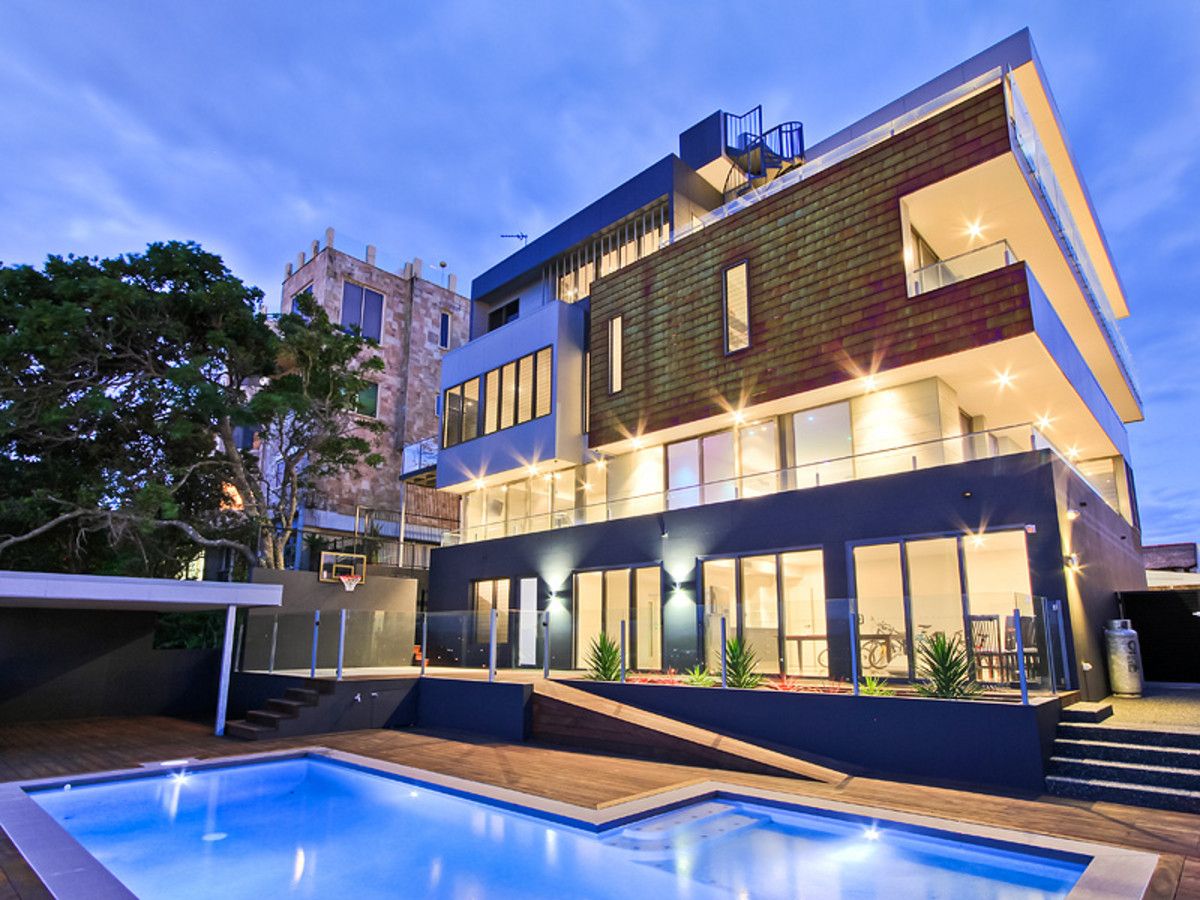 16 Brakes Crescent, Miami QLD 4220 Domain