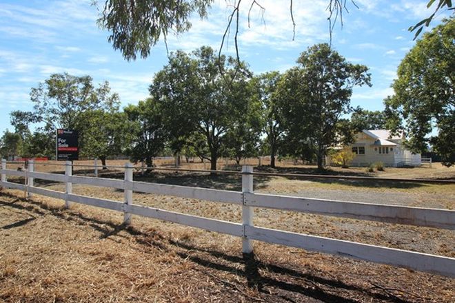 Picture of 70 Daisy Road, MOUNT TARAMPA QLD 4311