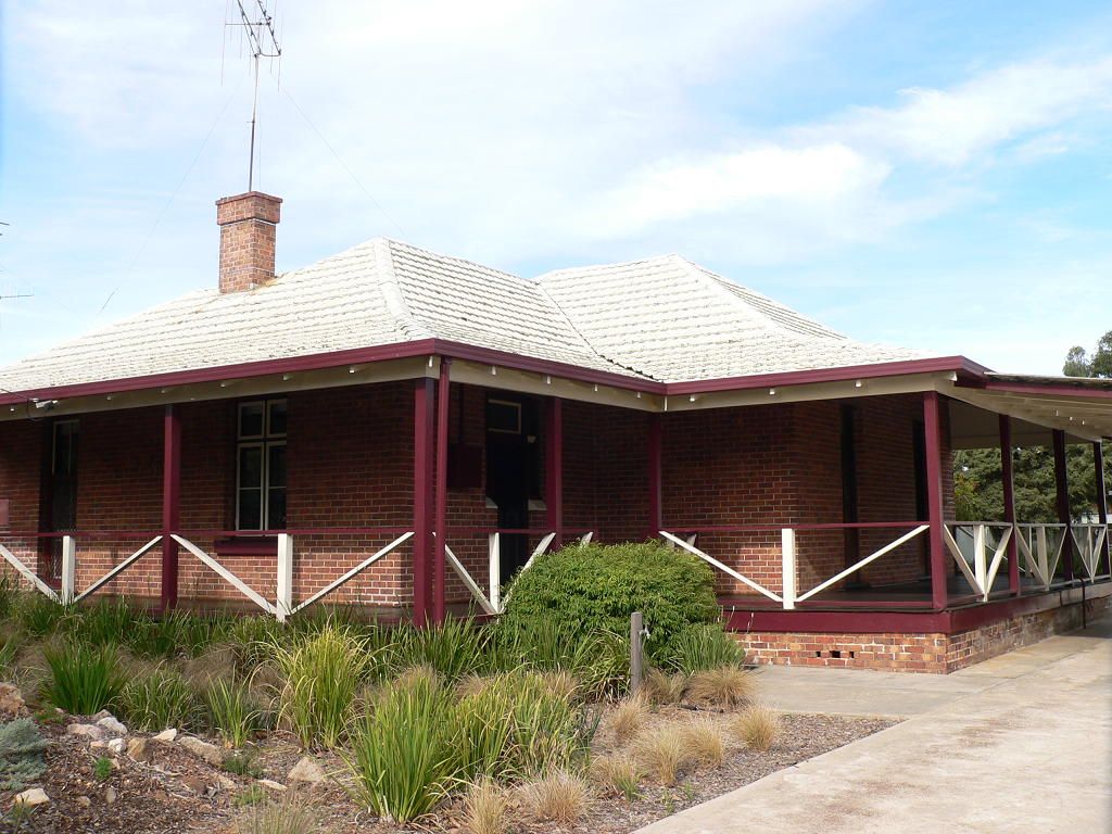 3 bedrooms House in 26 Kobeelya Avenue KATANNING WA, 6317