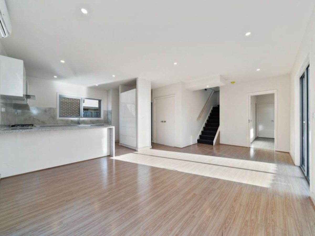 3 bedrooms House in 2/23 Fowler Street BONBEACH VIC, 3196