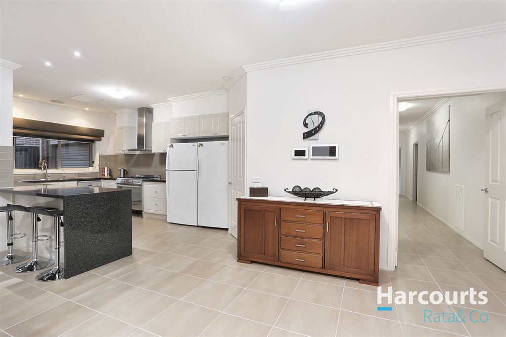 7 Farmhouse Boulevard, Epping VIC 3076, Image 2