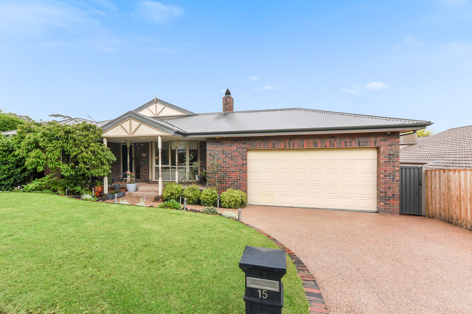 15 Grenville Court, Berwick VIC 3806, Image 2