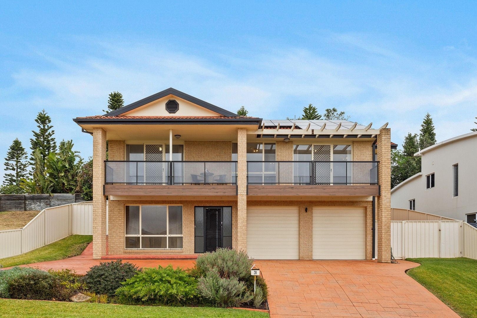 4 bedrooms House in 31 Helsal Circuit SHELL COVE NSW, 2529