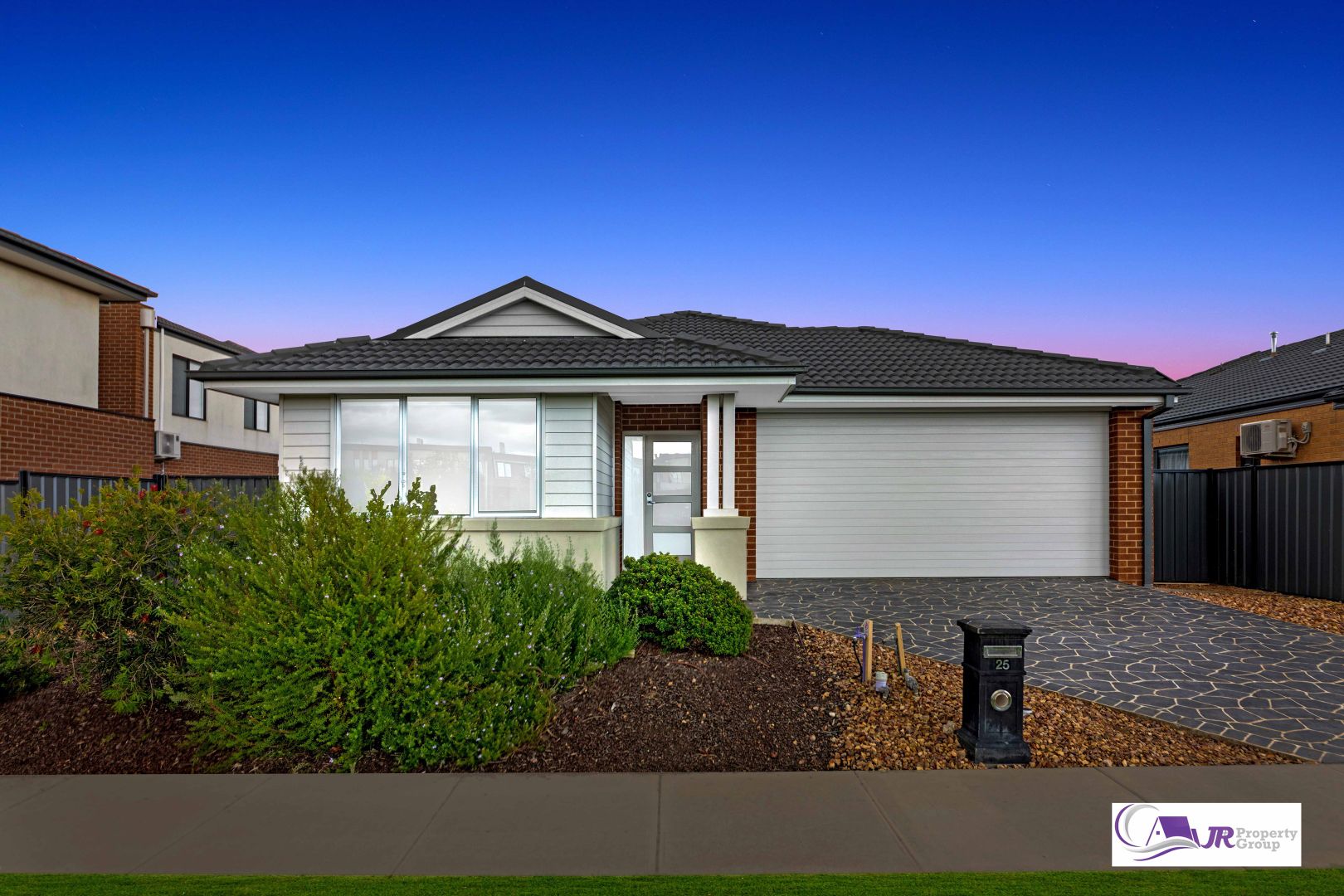 25 Marwedel Avenue, Clyde North VIC 3978
