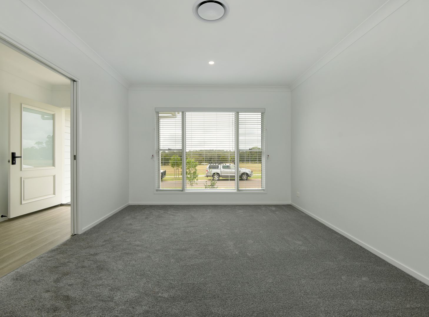 12 Darlobah Street, Highfields QLD 4352, Image 1