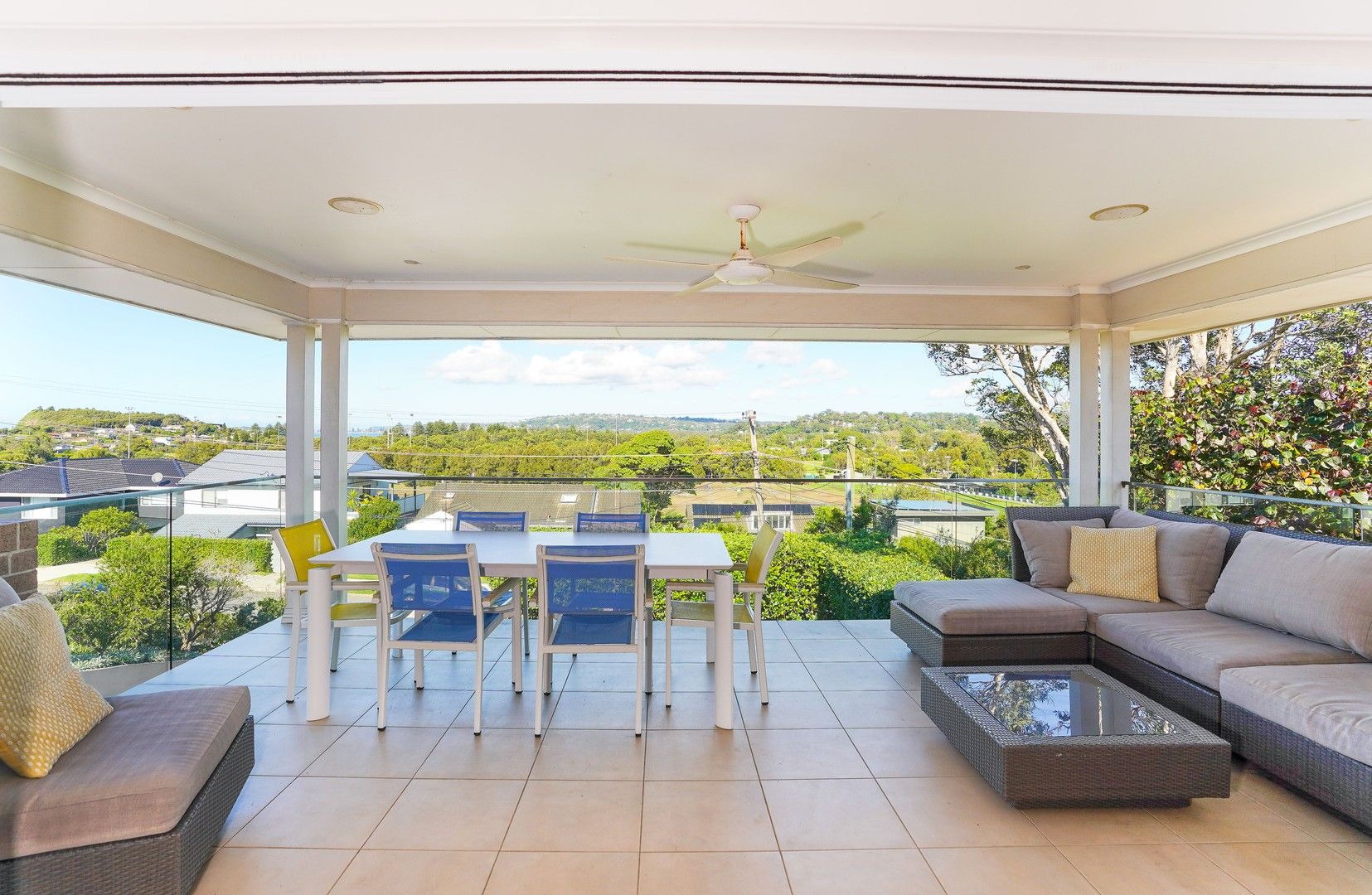 3 bedrooms House in 12 Arnott Crescent WARRIEWOOD NSW, 2102