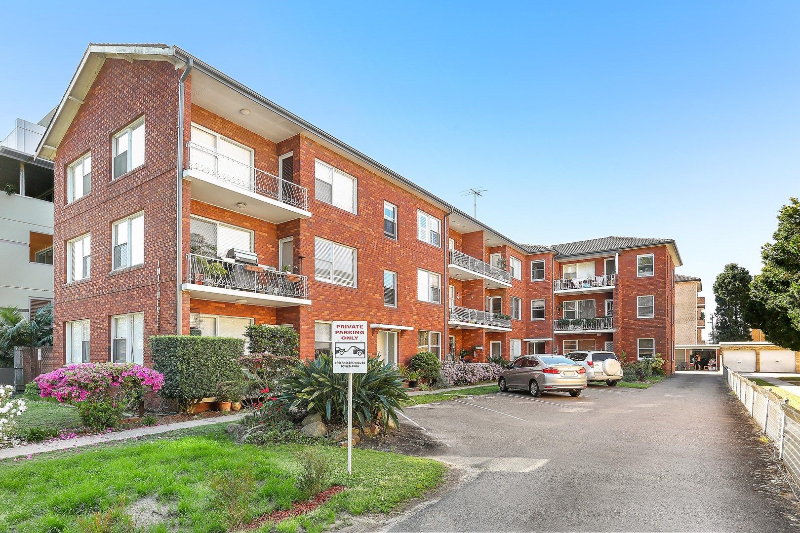 2 bedrooms Apartment / Unit / Flat in 3/176 Russell Avenue DOLLS POINT NSW, 2219