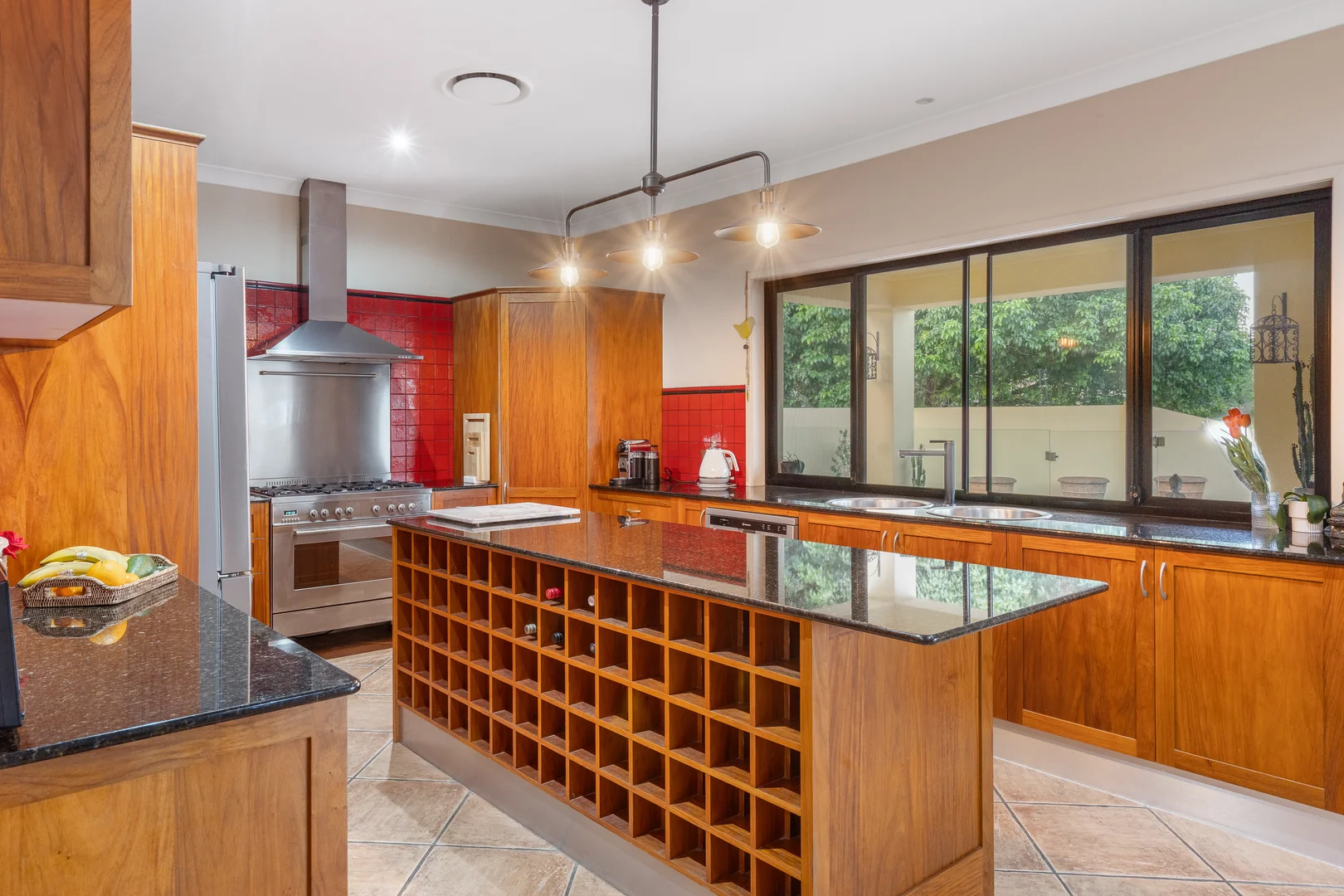 Additional image 10 of 72 Sir Bruce Small Boulevard, Benowa Waters QLD 4217