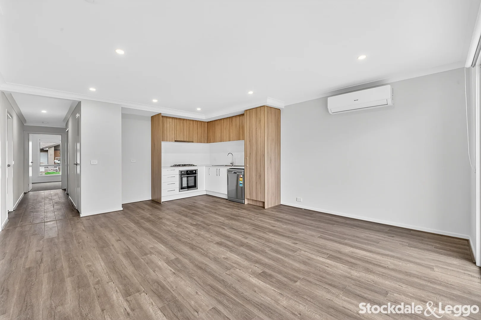 Additional image 5 of 19 Romanesque Drive, Deanside VIC 3336