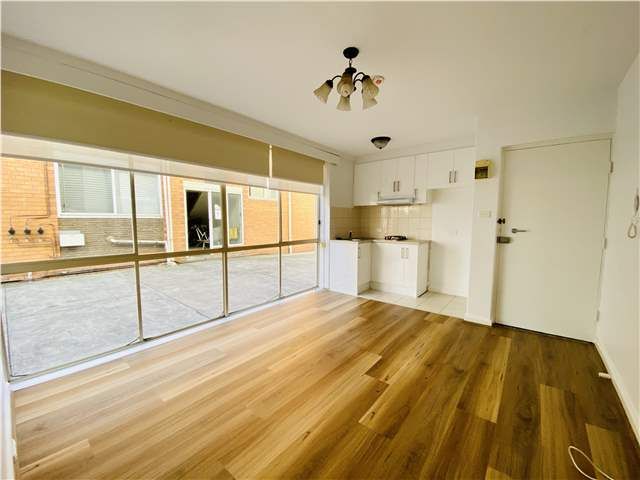 Studio in 3/43C Chapel Street, ST KILDA VIC, 3182
