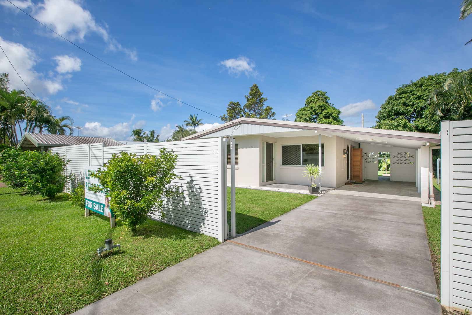 31 Purbeck Place, Edge Hill QLD 4870
