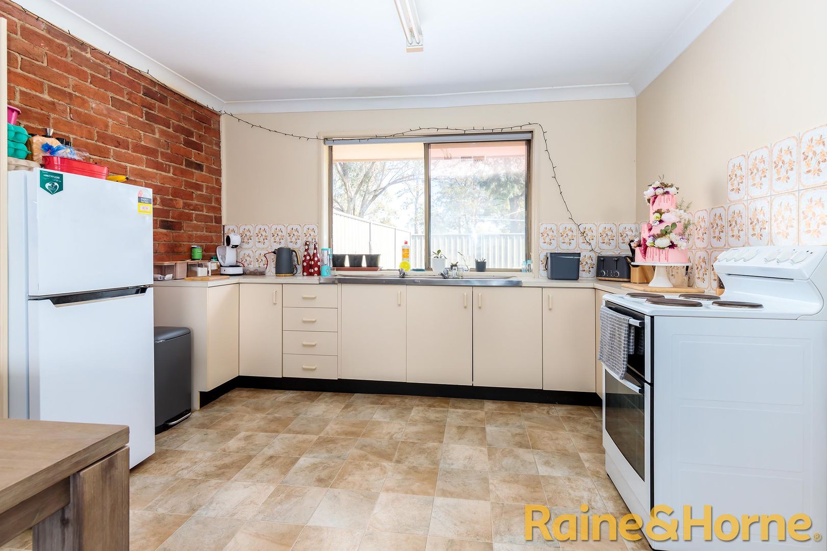 7-9 Greenway Place, Dubbo NSW 2830, Image 2