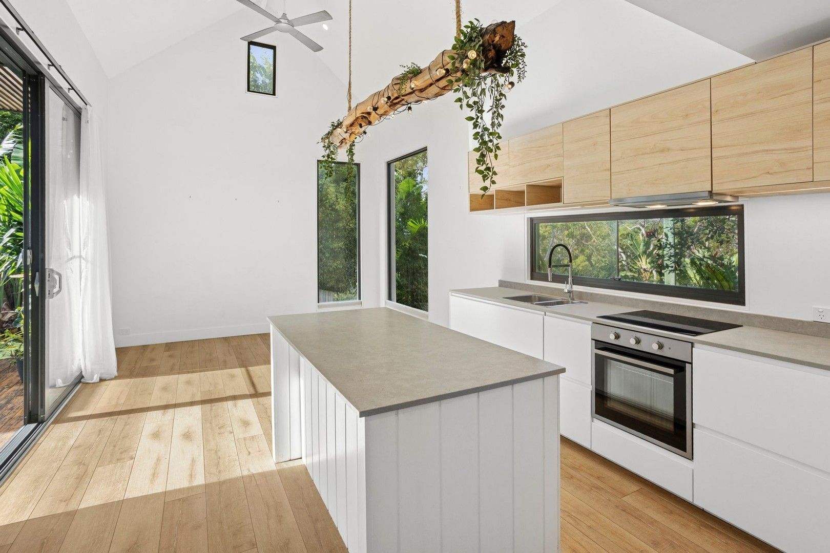 2 bedrooms Studio in 59A Dress Circle Road AVALON BEACH NSW, 2107