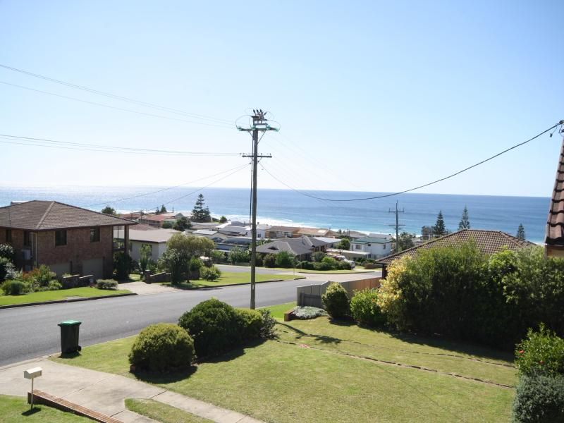 9 Surfbeach Road, Kianga NSW 2546, Image 1