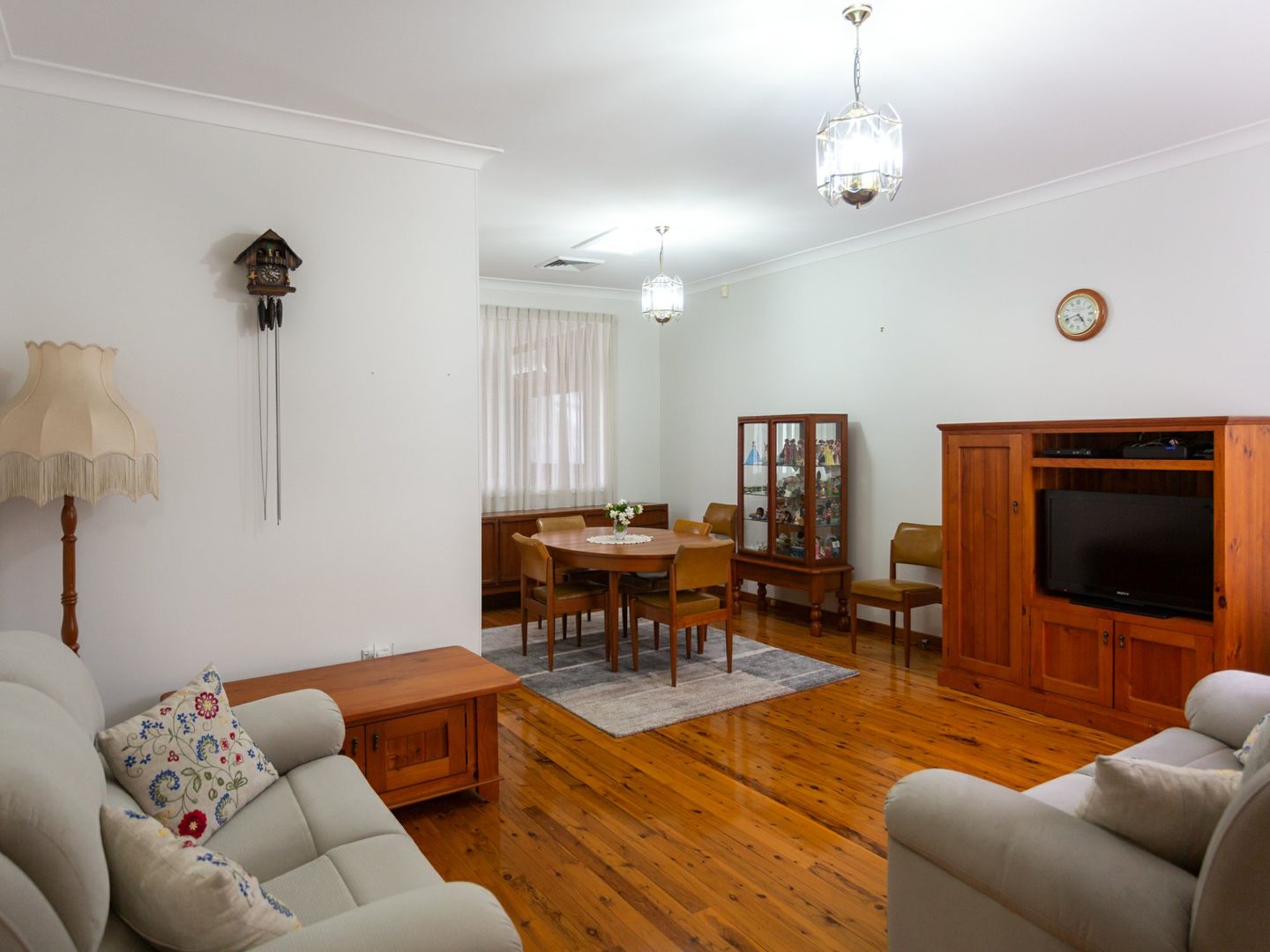 8 Horbling Avenue, Georges Hall NSW 2198, Image 1