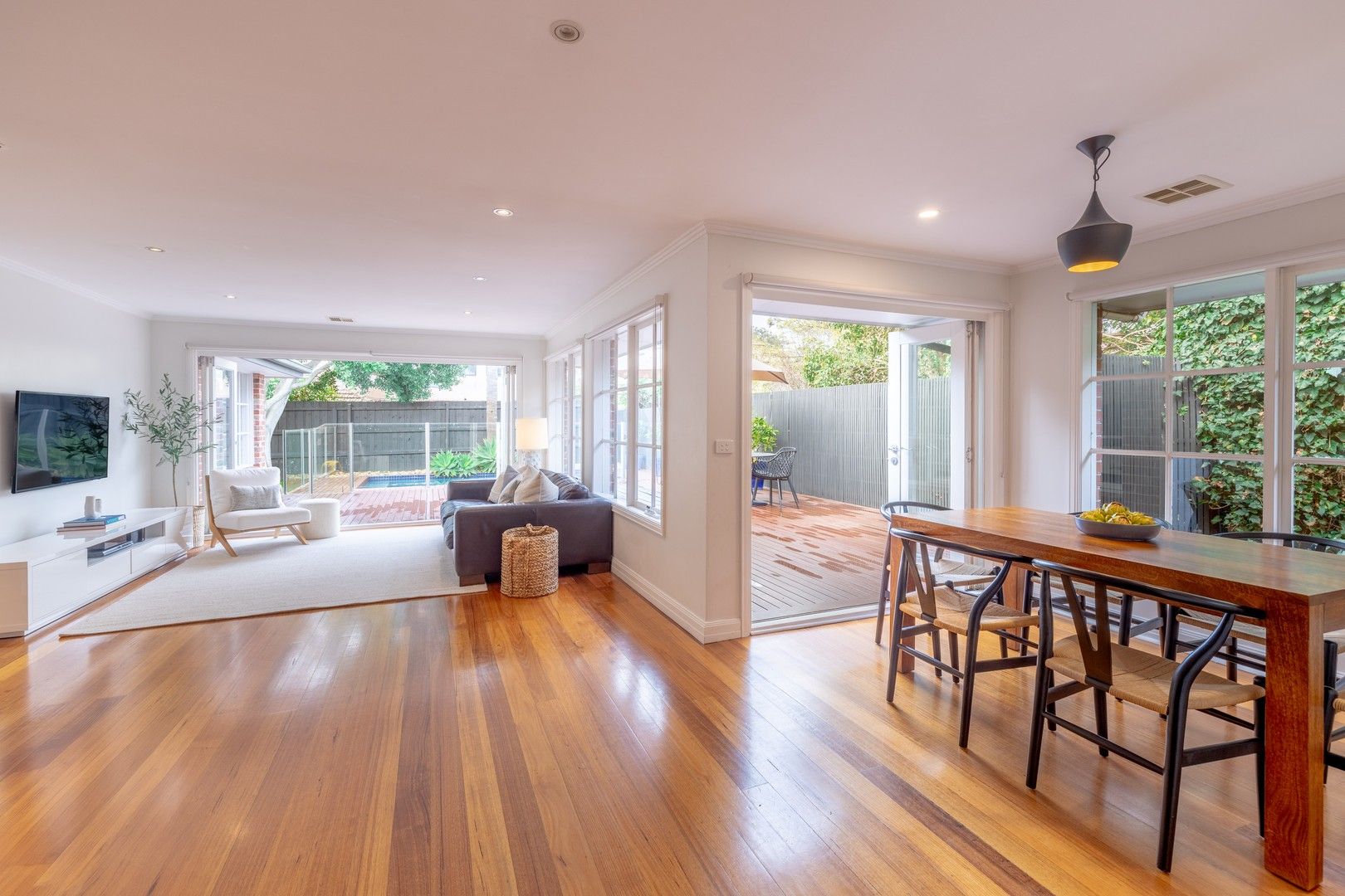 4 bedrooms House in 62 Alma Street MALVERN EAST VIC, 3145