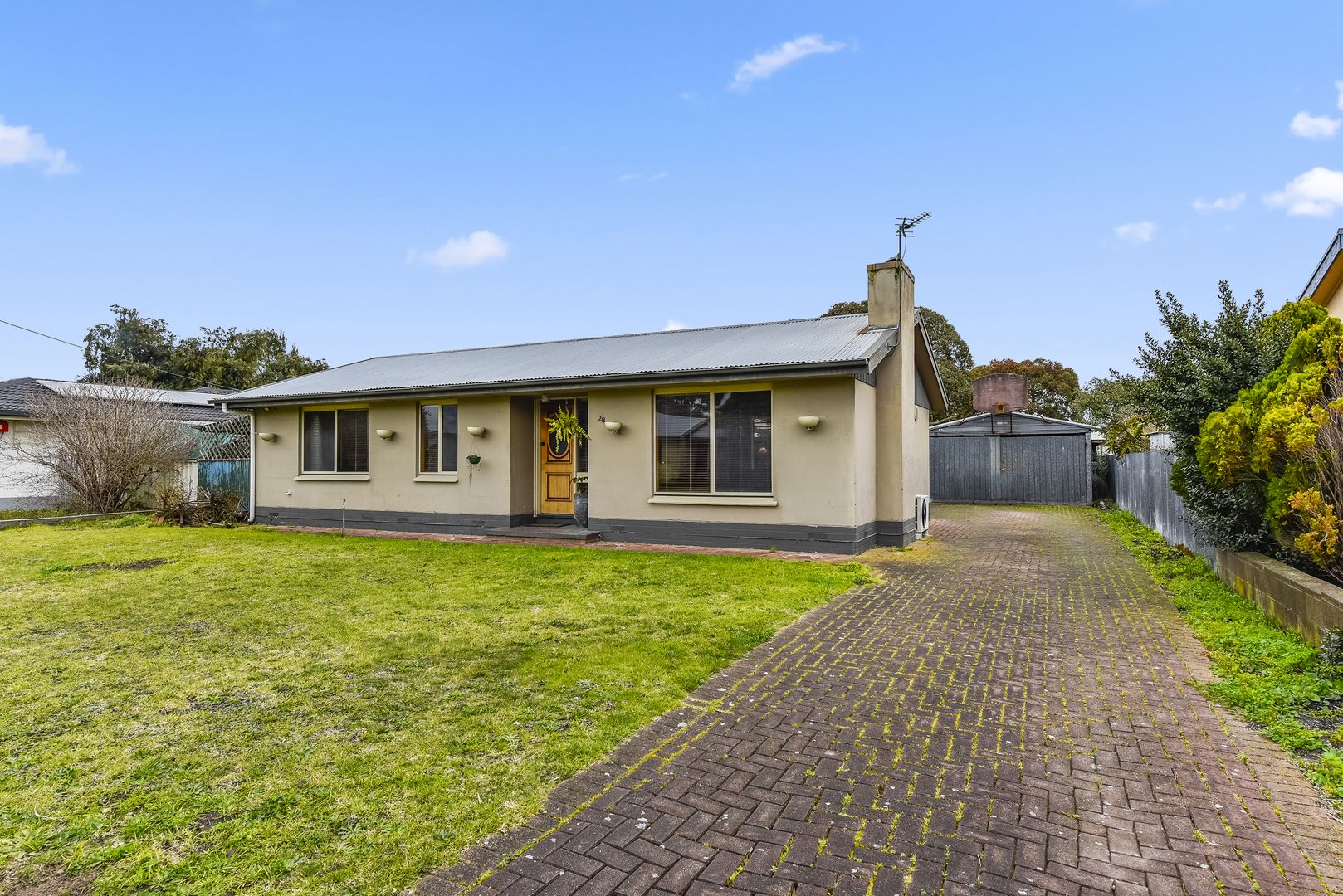 28 Bonshor Street, Millicent SA 5280, Image 1