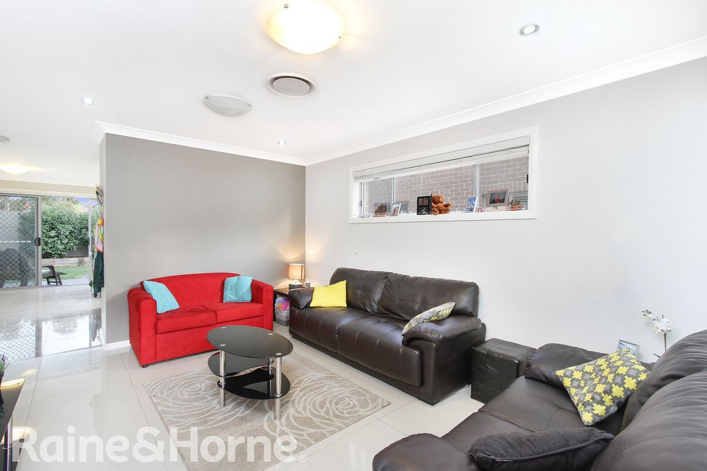 7/570 Sunnyholt Road, Stanhope Gardens NSW 2768, Image 2