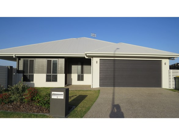 2/1 Grebe Crescent, Bli Bli QLD 4560