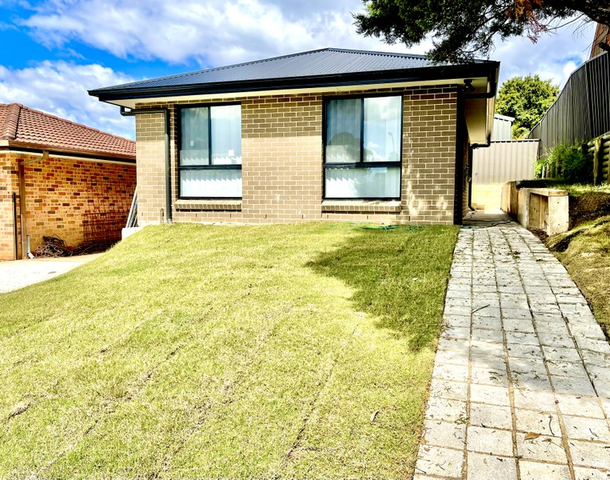 2A Glasgow Street, St Andrews NSW 2566