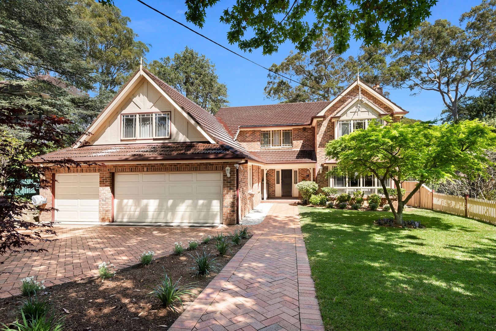 6 bedrooms House in 18 Courallie Avenue PYMBLE NSW, 2073