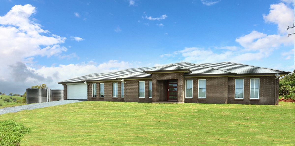 4 bedrooms House in 1 Doomben Court BEECHMONT QLD, 4211