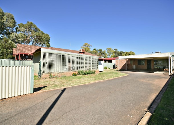 11 Davies Street, Dubbo NSW 2830