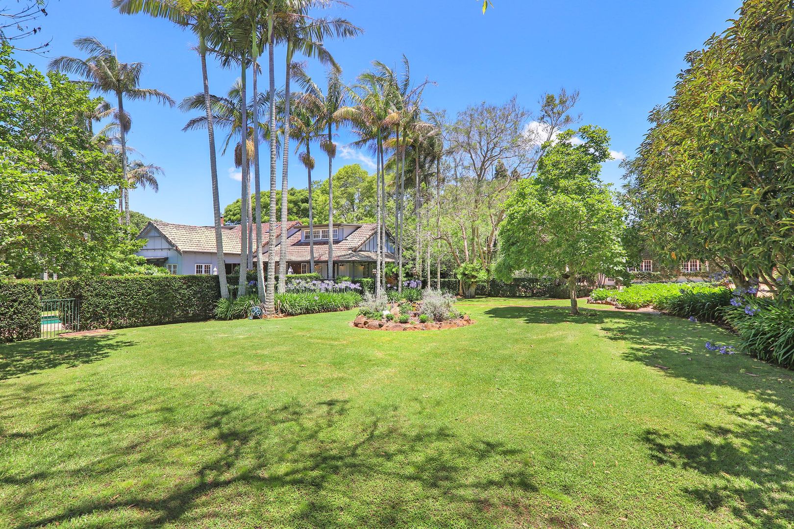 143-149 Eagle Heights Road, Tamborine Mountain QLD 4272, Image 2