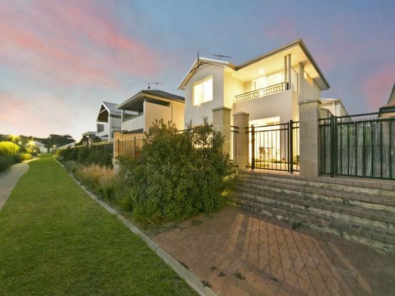 26 Francois Lane, Lake Coogee WA 6166, Image 2