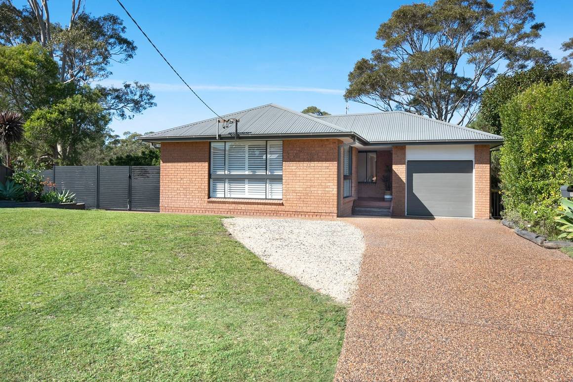 Picture of 5 Paston Close, JEWELLS NSW 2280