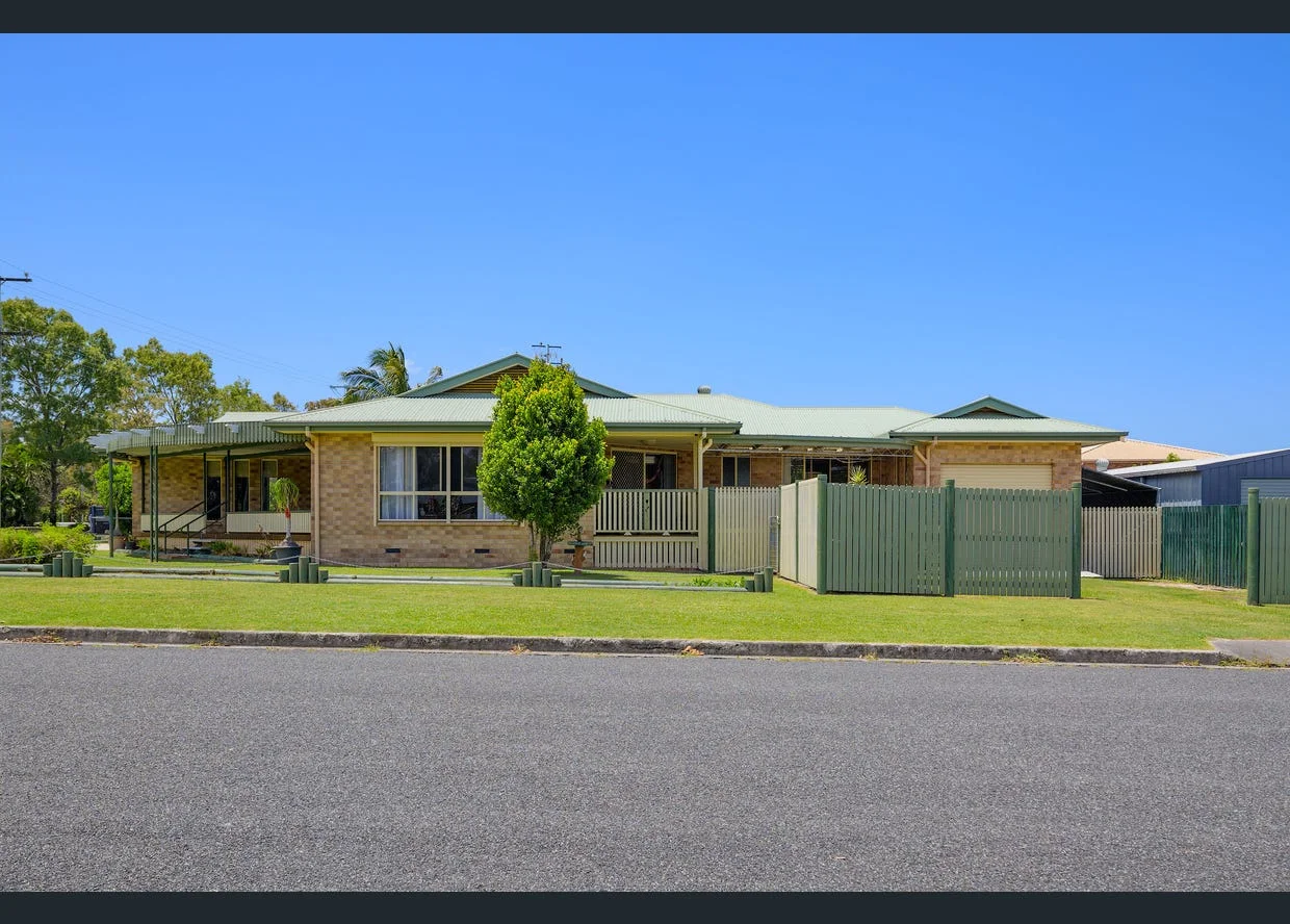 189 Gympie Road, Tin Can Bay QLD 4580