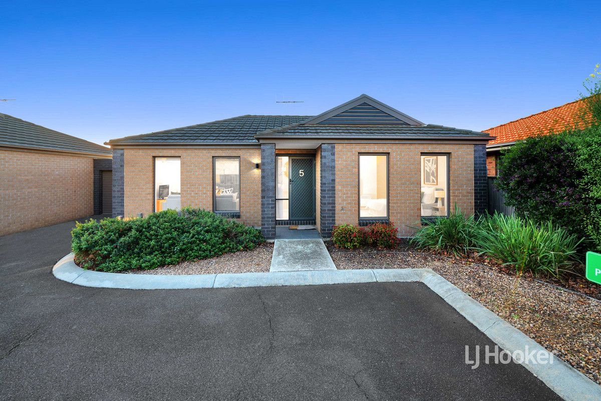 5/3 Campaspe Way, Point Cook VIC 3030, Image 0