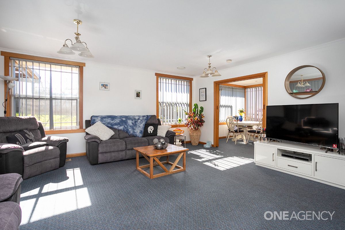 44 Futuna Avenue, Park Grove TAS 7320, Image 2