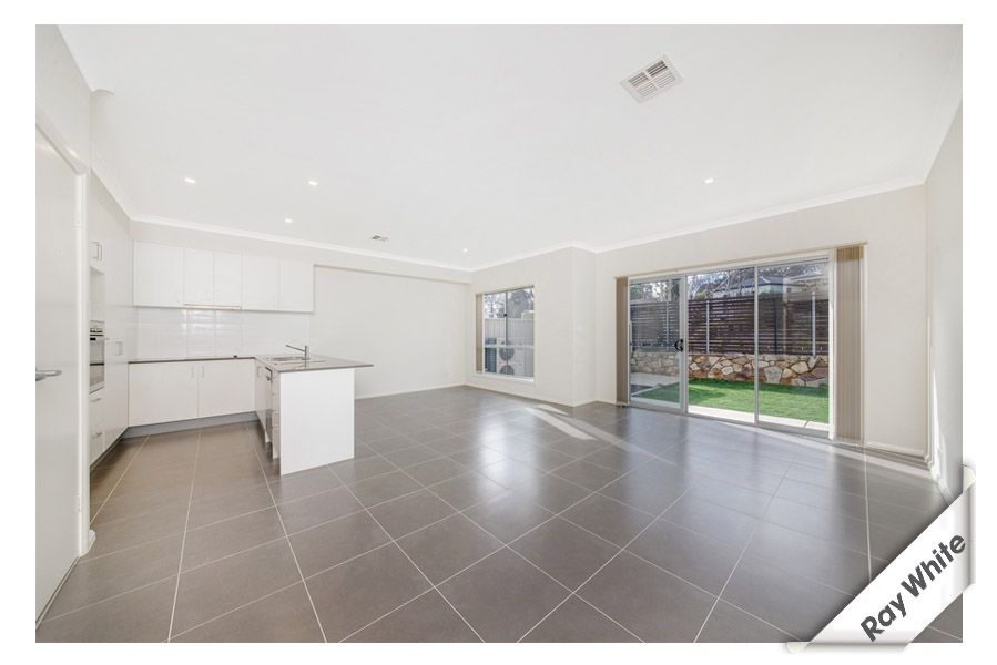 3/30 Bernacchi Street, MAWSON ACT 2607, Image 2