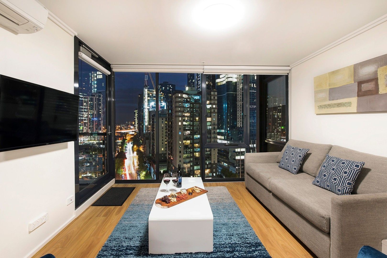 3 bedrooms Apartment / Unit / Flat in 165/22 Kavanagh Street SOUTHBANK VIC, 3006
