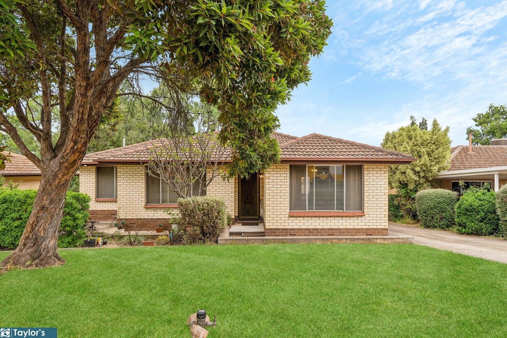 3 bedrooms House in 15 Clyde Street MODBURY SA, 5092