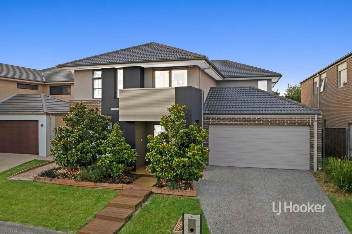 12 Banbury Street, Williams Landing VIC 3027, Image 2