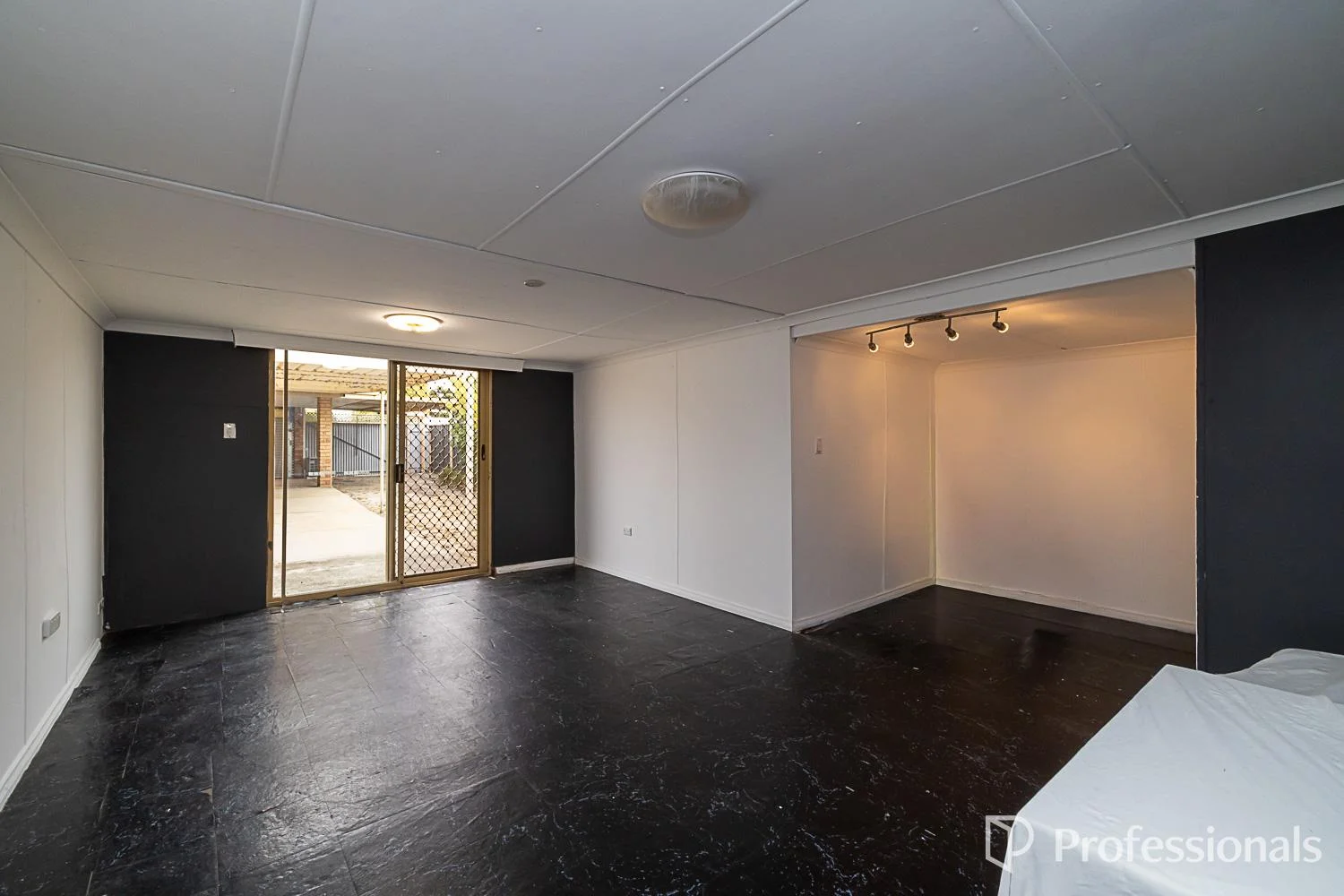 Additional image 23 of 4 Isaacs Court, Huntingdale WA 6110