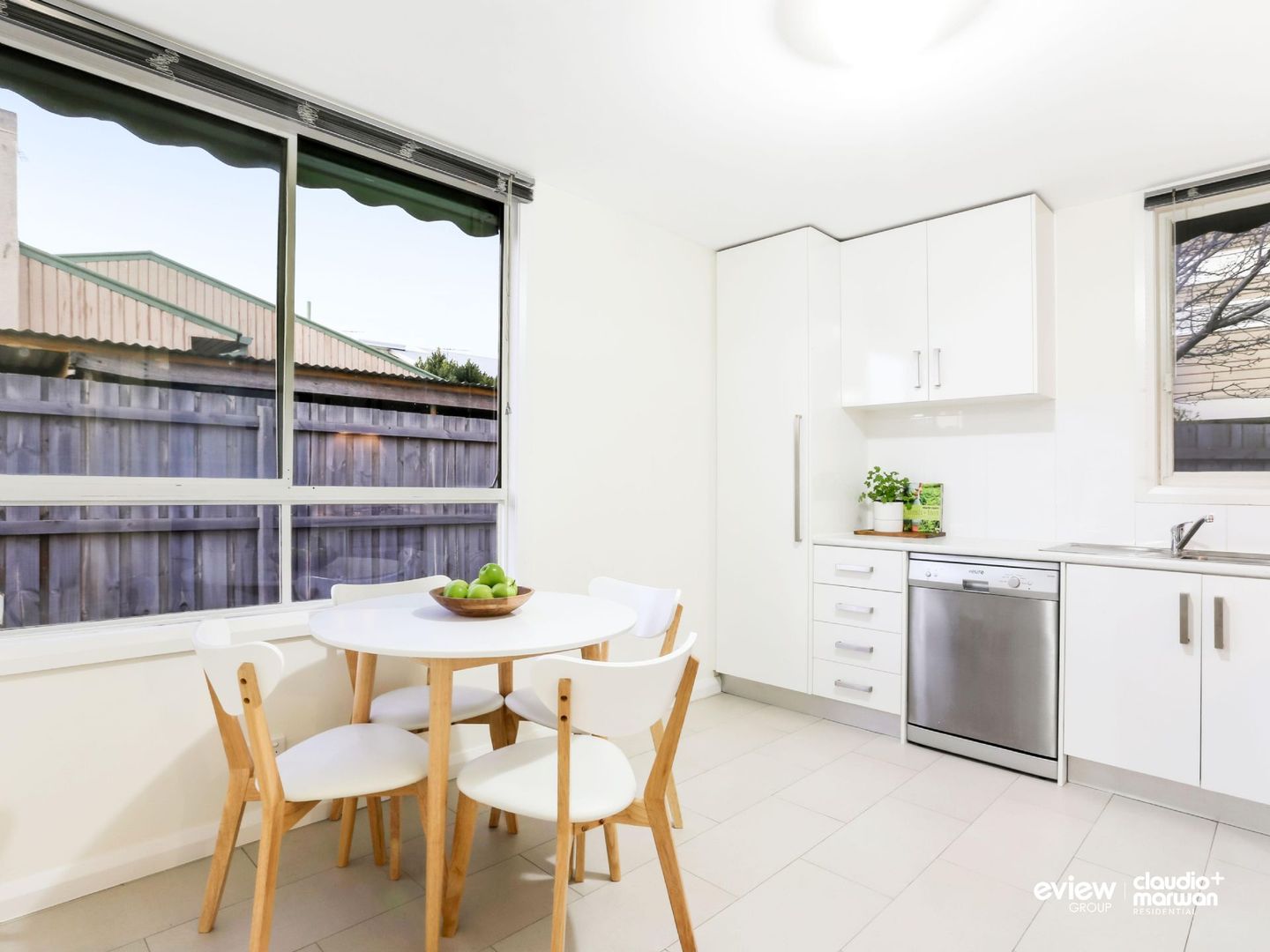 1/16 Lorensen Avenue, Coburg North VIC 3058, Image 2