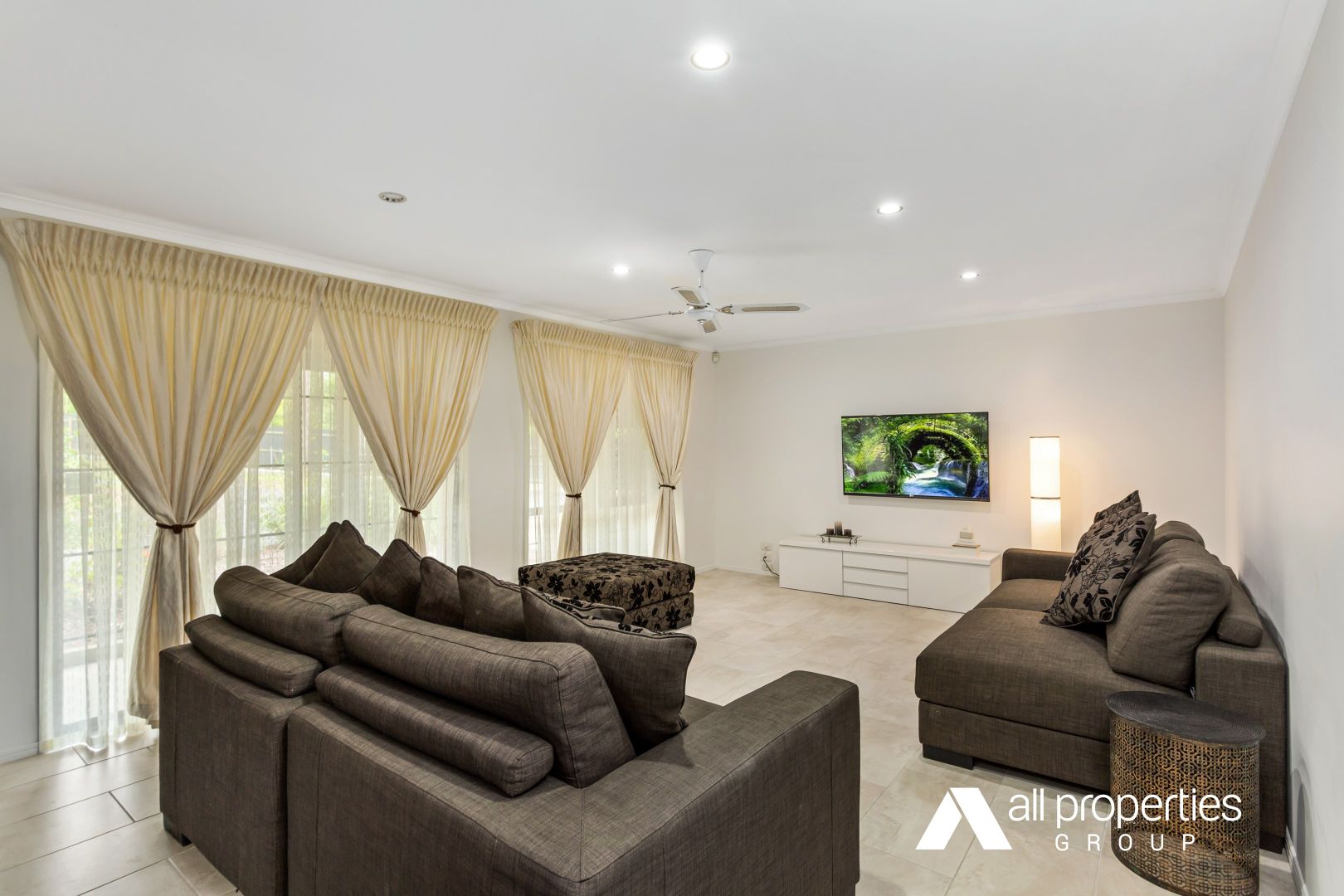 74 Sheriff Street, Forestdale QLD 4118, Image 1