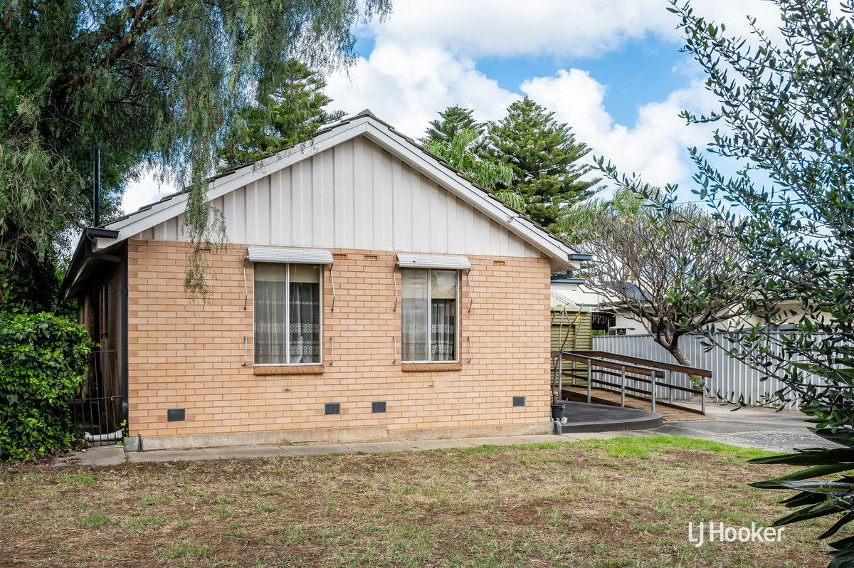 18 Deptford Street, Elizabeth Grove SA 5112, Image 2