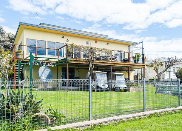 19 Beach Crescent, Greens Beach TAS 7270