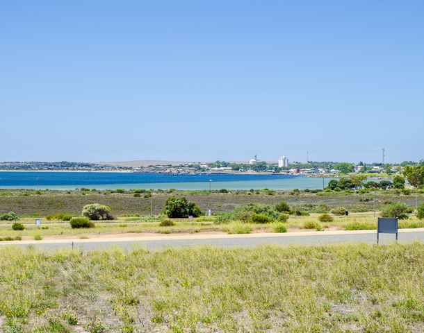 51 Oscar Williams Drive, Streaky Bay SA 5680