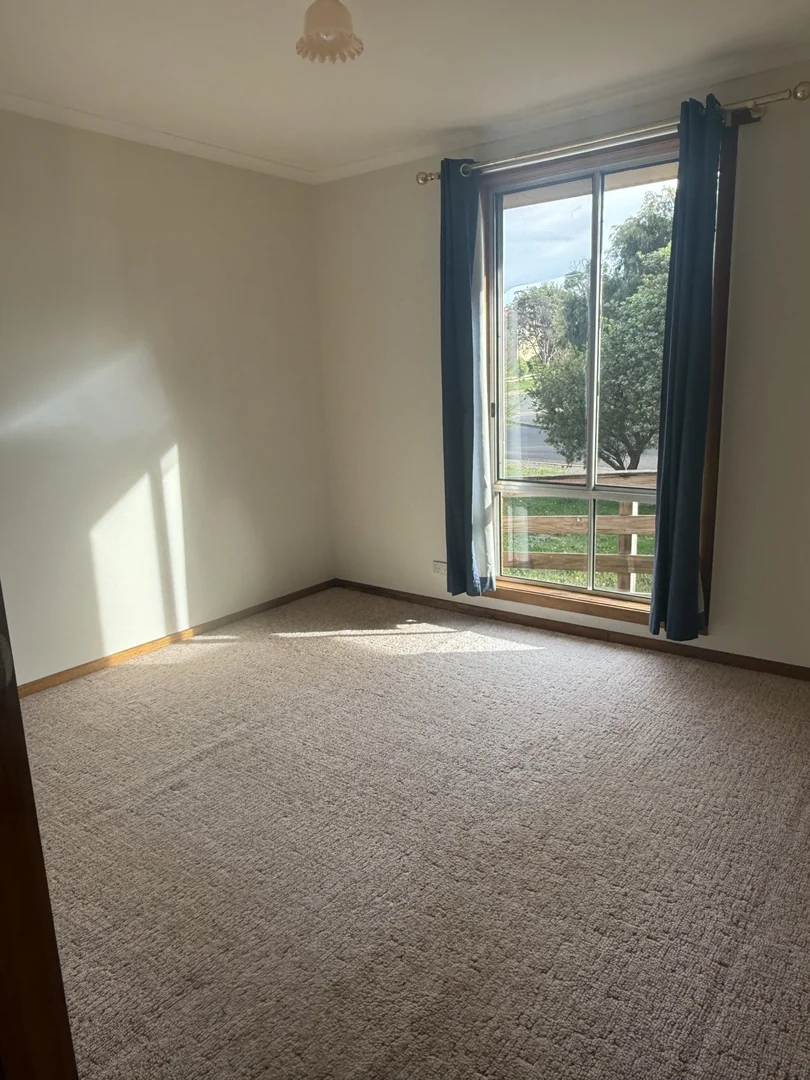 Additional image 4 of 127 Woniora Road, Burnie TAS 7320