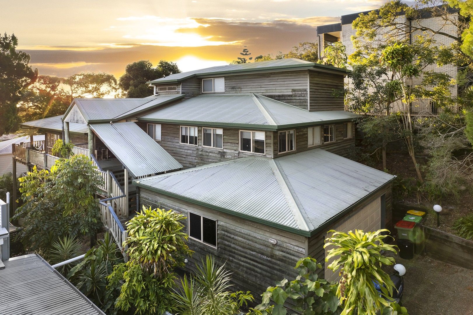 4 bedrooms House in 21 Eugarie Street NOOSA HEADS QLD, 4567