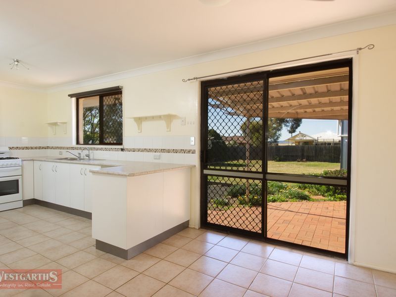 92 Proposch Street, Oakey QLD 4401, Image 1