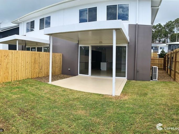 4 bedrooms Townhouse in 13/24 Bonogin Road MUDGEERABA QLD, 4213